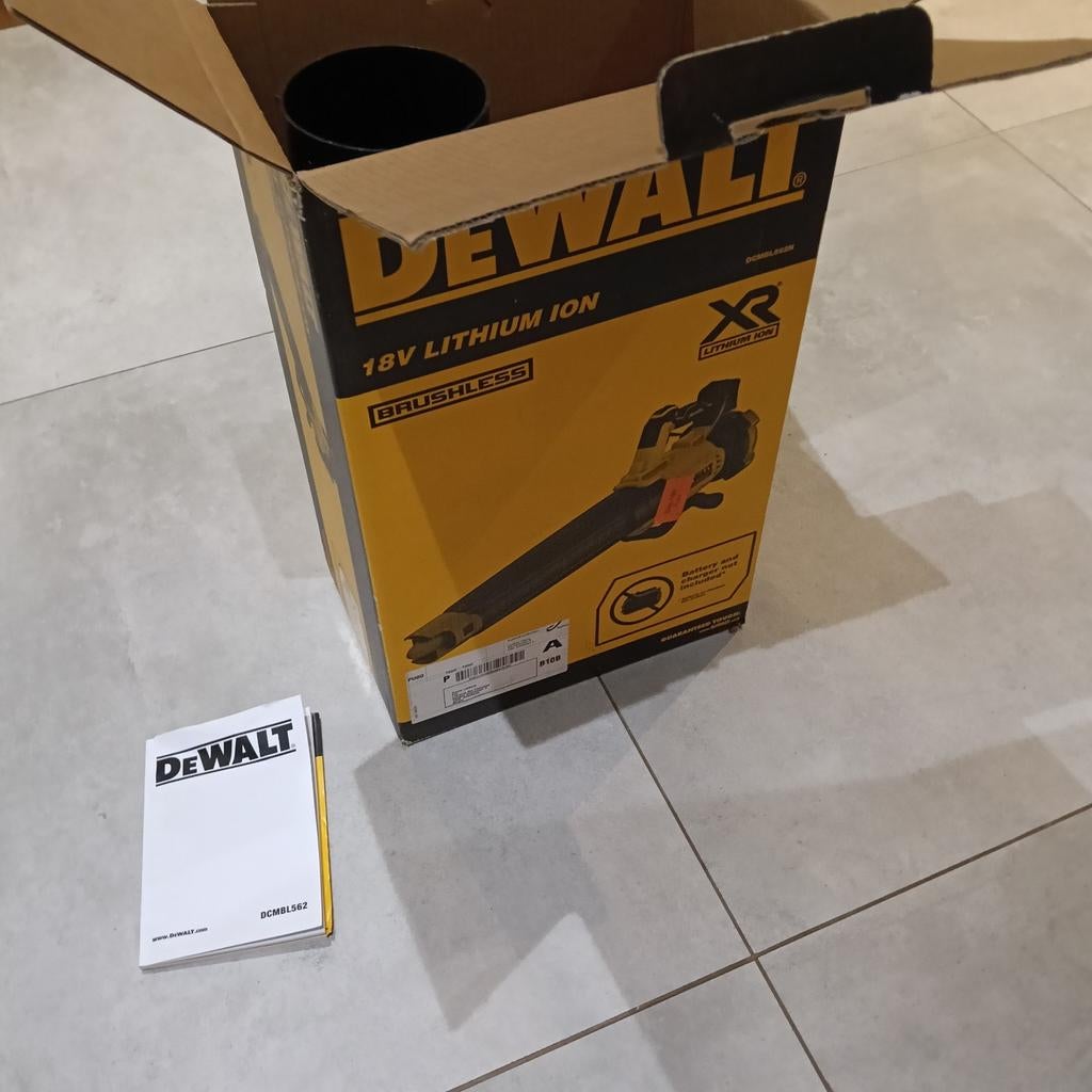 Black & Decker DCMBL562N-XJ, Tuin en Terras, Bladblazers, Accu, Ophalen of Verzenden
