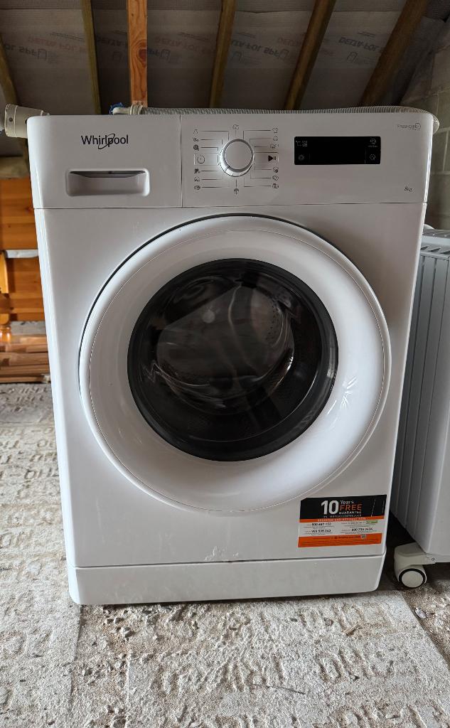 Machine à laver Whirlpool FreshCare+ 8 kg, Electroménager, Lave-linge, 1200 à 1600 tours, 85 à 90 cm, Programme lavage à la main