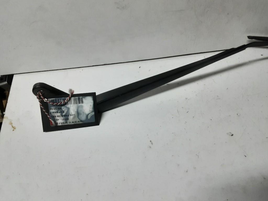 RUITENWISSERARM RECHTS VOOR Peugeot 206+ (2L / M), Gebruikt, Mevr. I. Hauben, Rue de l'Espoir 34 34
4030  GRIVEGNÉE, BE, Info@Collignon.be