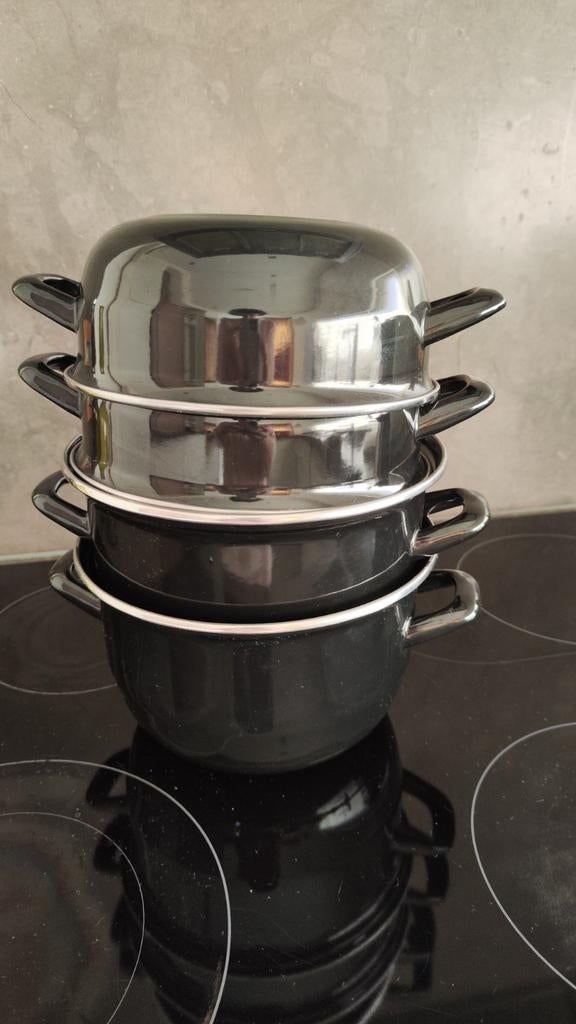 2 bols à moules douillets et tendance, Enlèvement ou Envoi, Comme neuf, Casserole ou Cocotte-minute