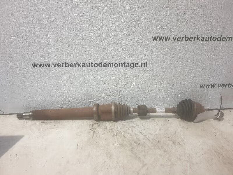 AANDRIJFAS RECHTS VOOR Ford B-Max (JK8) (cv17-3b436-af), Enlèvement ou Envoi, Henry-Ford-Straße 1 50735 Köln, DE, Ford-Werke GmbH