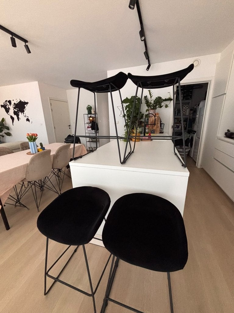 Tabourets de bar en velours noir, Maison & Meubles, Avec repose-pieds, 4 tabourets, Synthétique, Enlèvement
