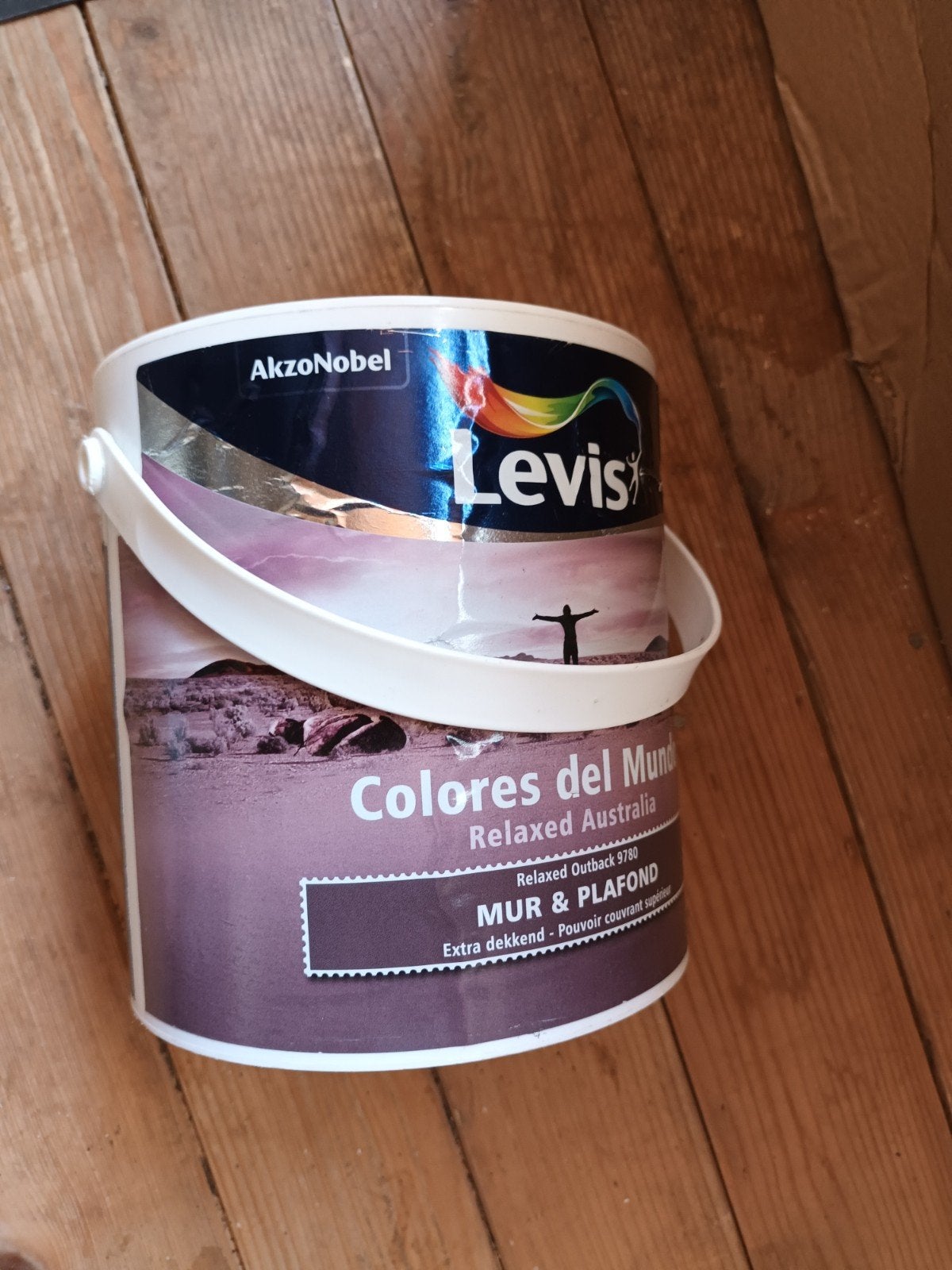 verfpot, Levis, Ophalen