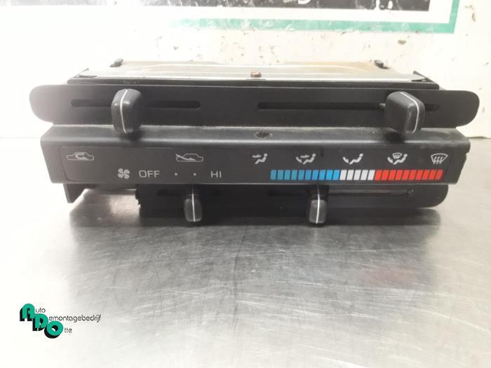 Panneau de commandes chauffage d'un Toyota Starlet (Starlet, -, 3 mois de garantie, Toyota, Utilisé