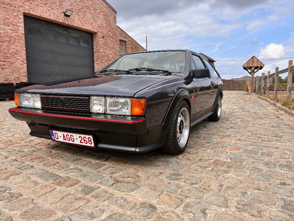 Prachtige Scirocco GT 1.8, Autos, Oldtimers & Ancêtres, Achat, 2 portes, Particulier, Tissu