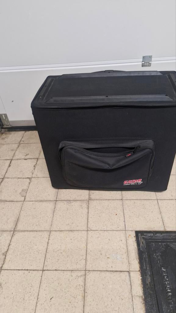 Valise a roulettes pour instrument dd musique, Musique & Instruments, Enlèvement