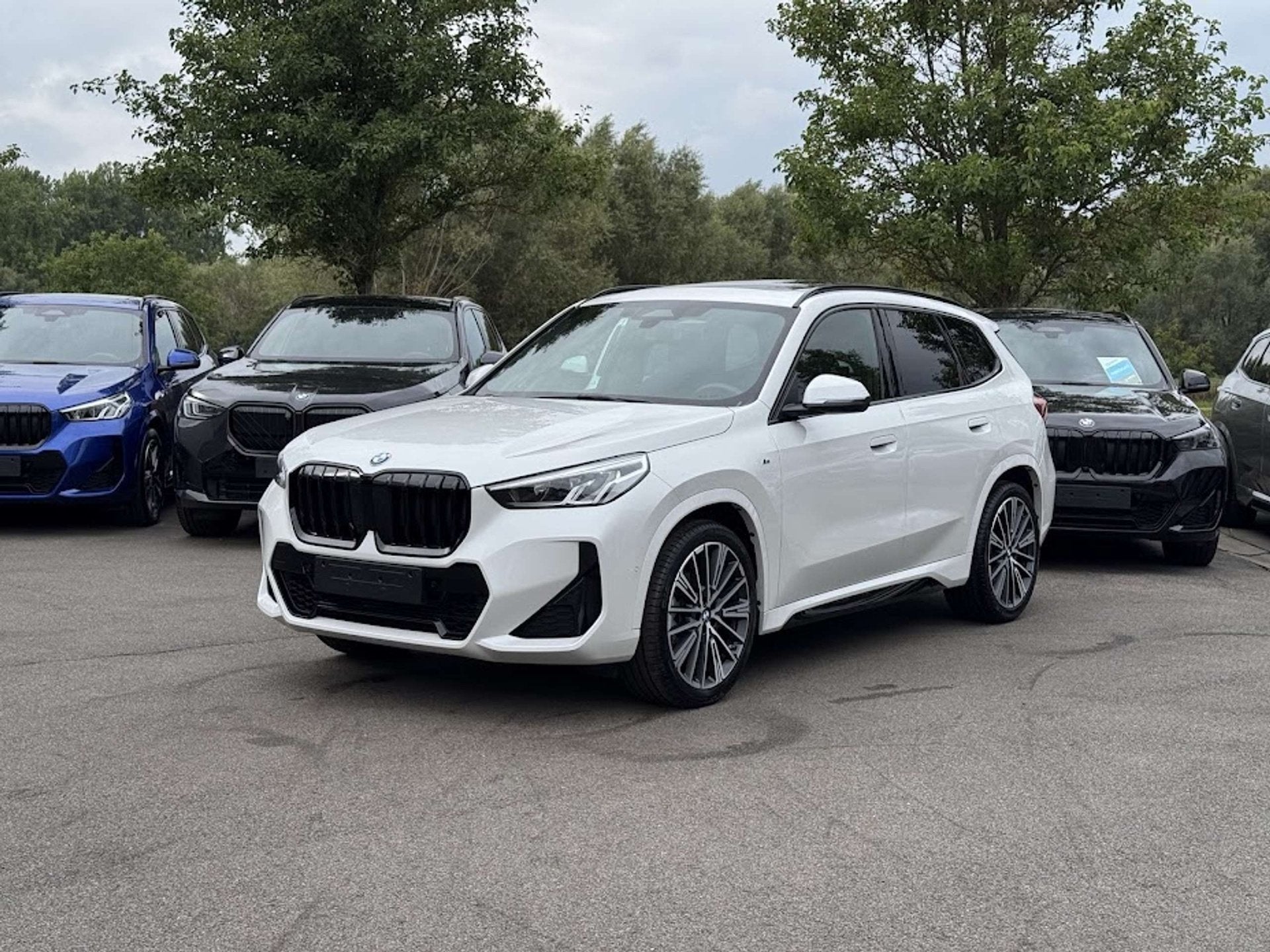 BMW X1 sDrive18i M Sport / PANODAK / TREKHAAK / DODE HOEK, Autos, Achat, Euro 6, Entreprise, 5 portes