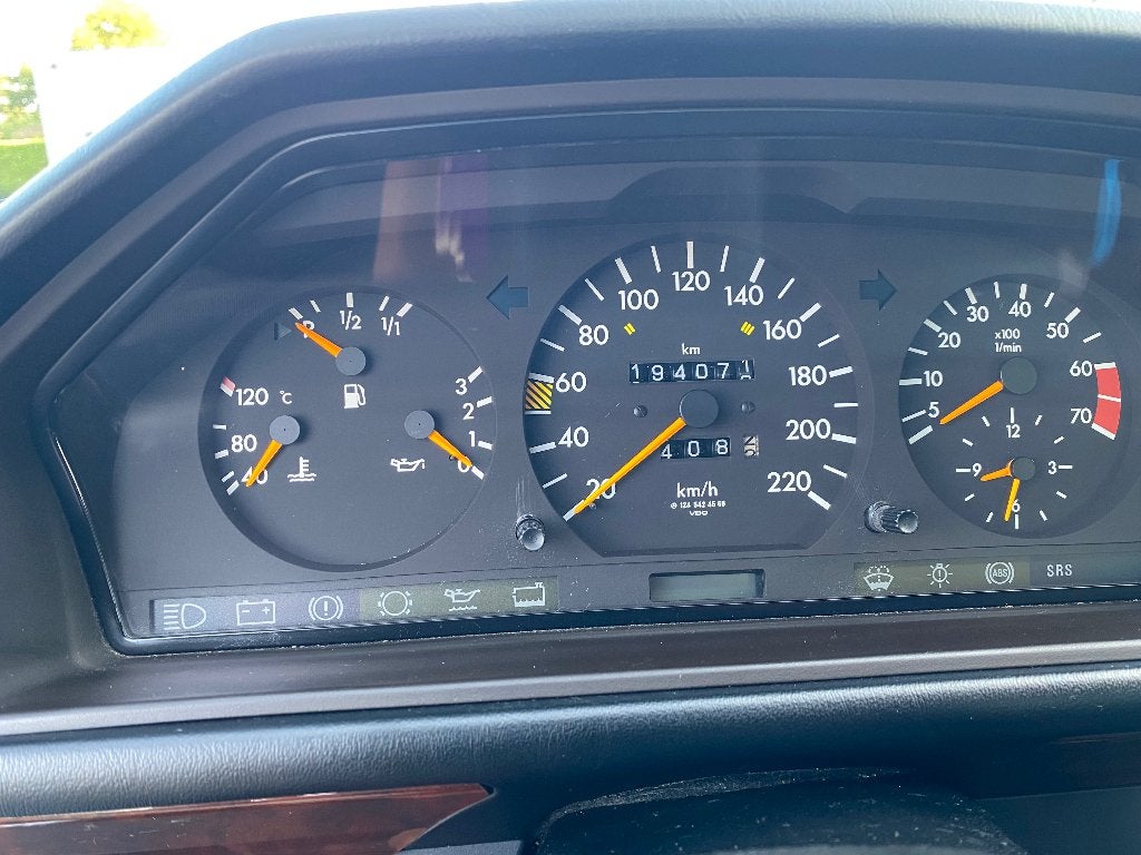 Mercedes coupé 230CE, foto 4