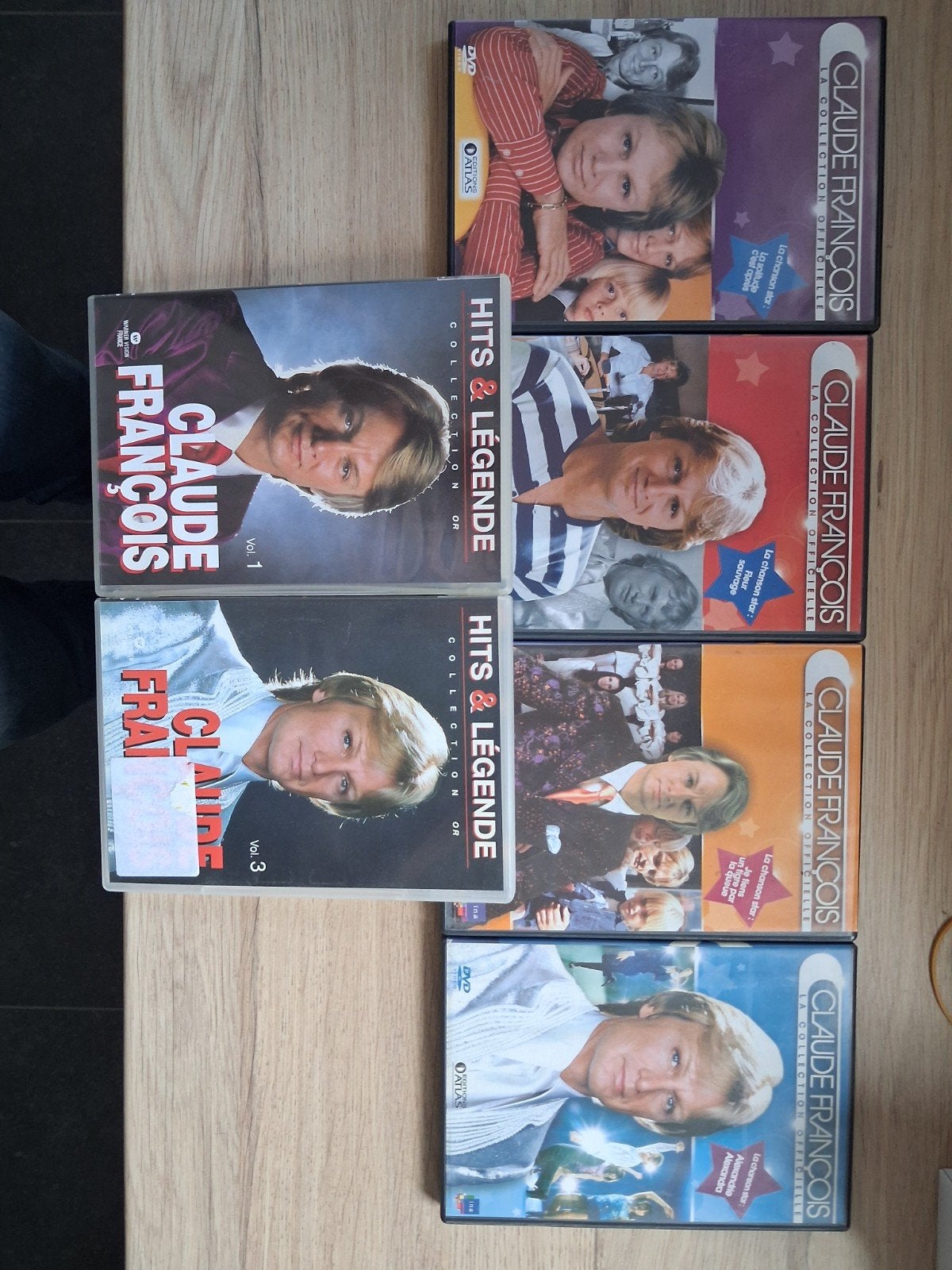 Claude François., CD & DVD, Enlèvement