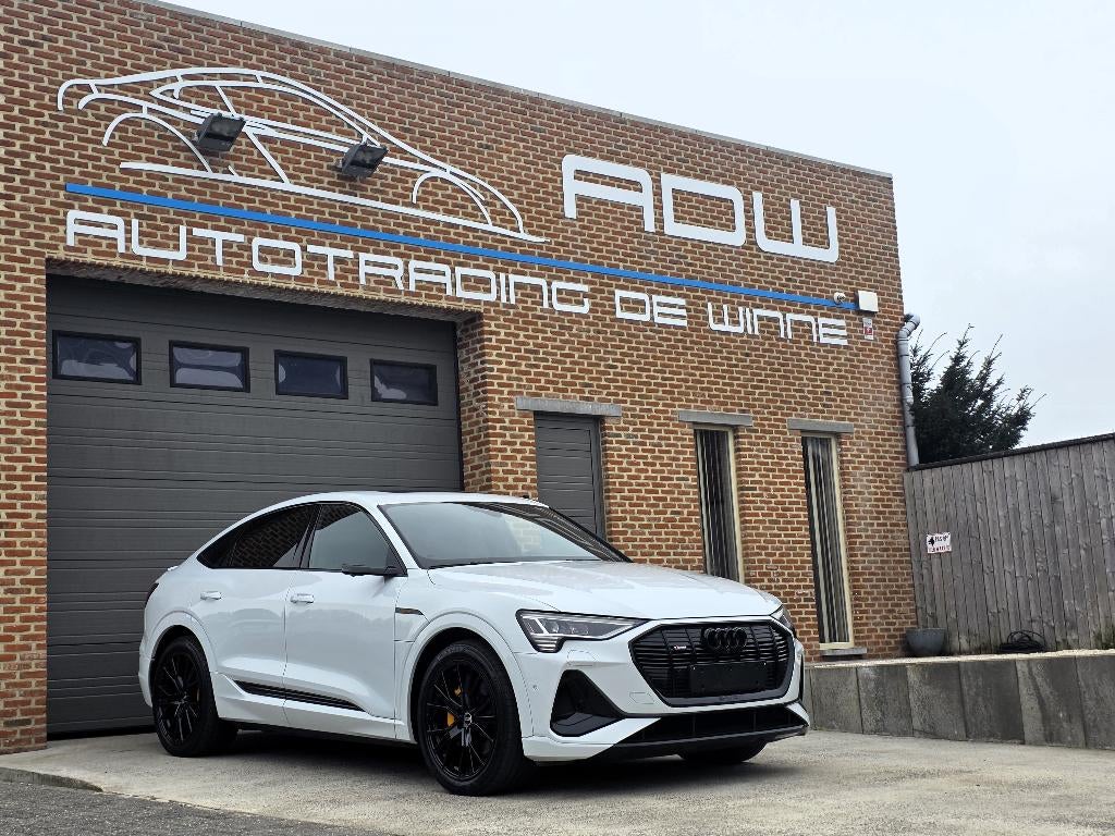 Audi Q8 Etron Sportback - 55 Quattro 408PK - Black Edition, Autos, Audi, Achat, Phares entièrement LED, Euro 6, Entreprise