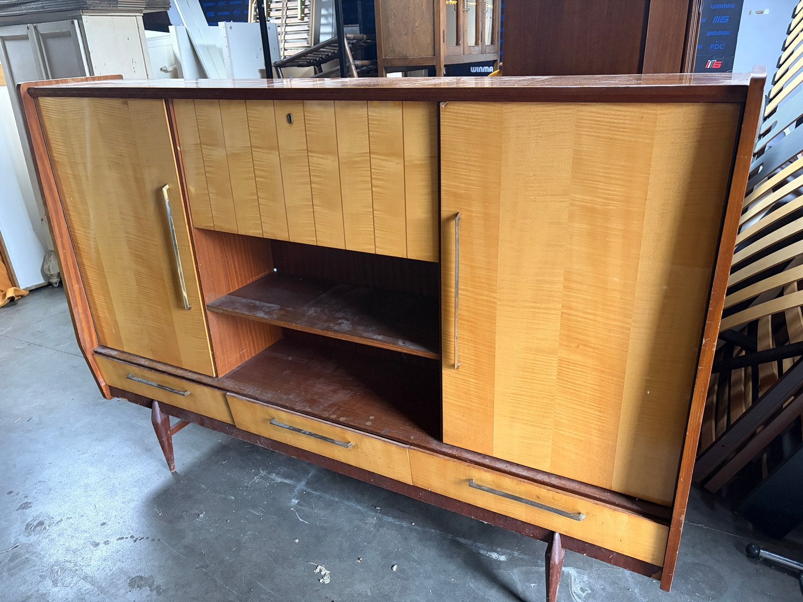 Grote vintage highboard / buffetkast jaren 50-60 – €150, Enlèvement, Utilisé