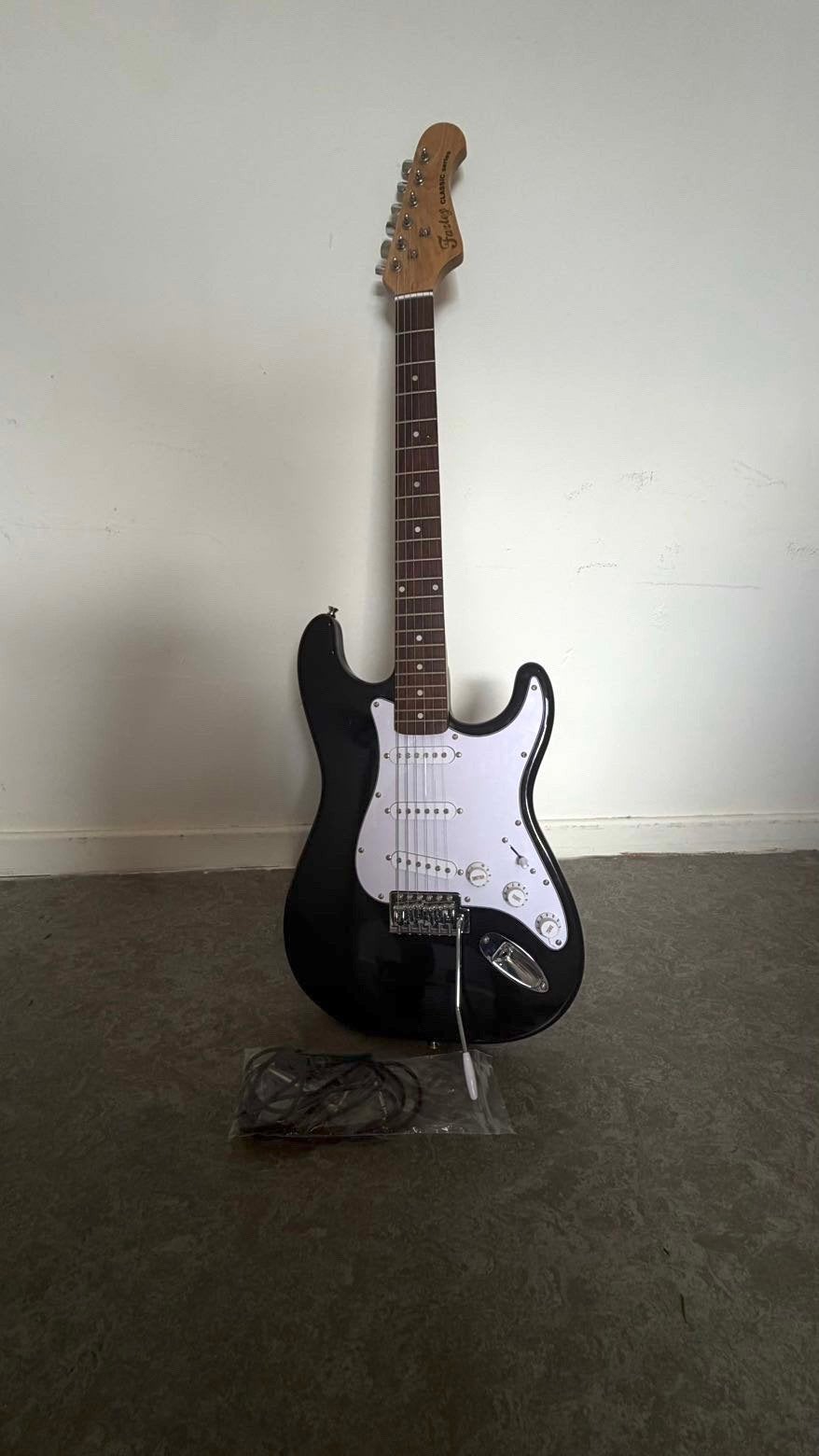 Farley classic Electric guitar, Musique & Instruments, Instruments à corde | Guitares | Basses, Enlèvement, Neuf
