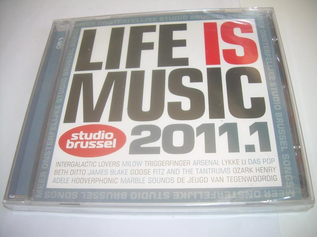 2 CD S - STUDIO BRUSSELS - LIFE IS MUSIC - 2011 - 1, Enlèvement ou Envoi, Neuf, dans son emballage, Pop