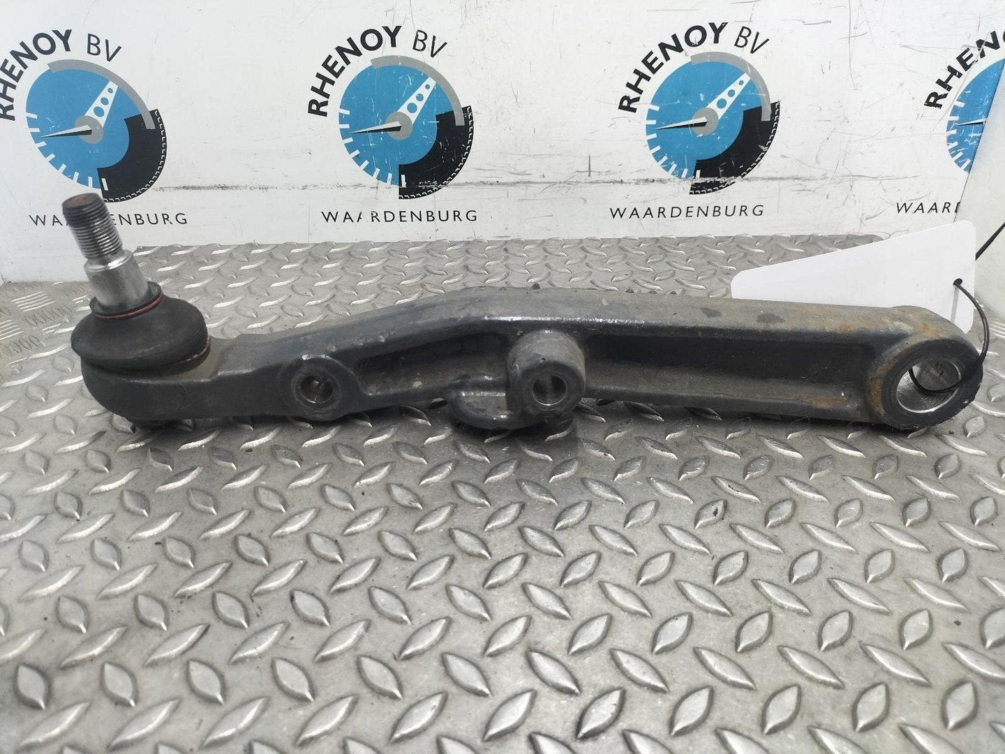 IVECO DAILY 40C18 40 DRAAGARM ONDER LV 2024, Enlèvement ou Envoi, Utilisé, ARN reconnu