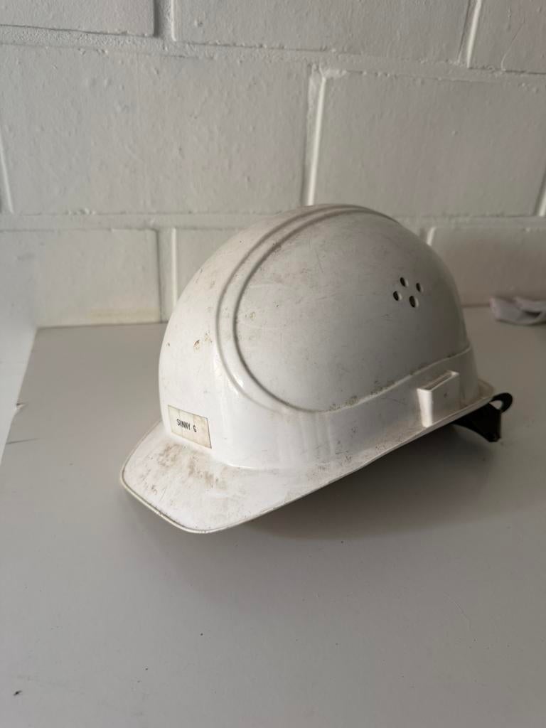 Partij veiligheidshelmen / werfhelmen, Doe-het-zelf en Bouw, Veiligheidshelmen, Ophalen, Zo goed als nieuw