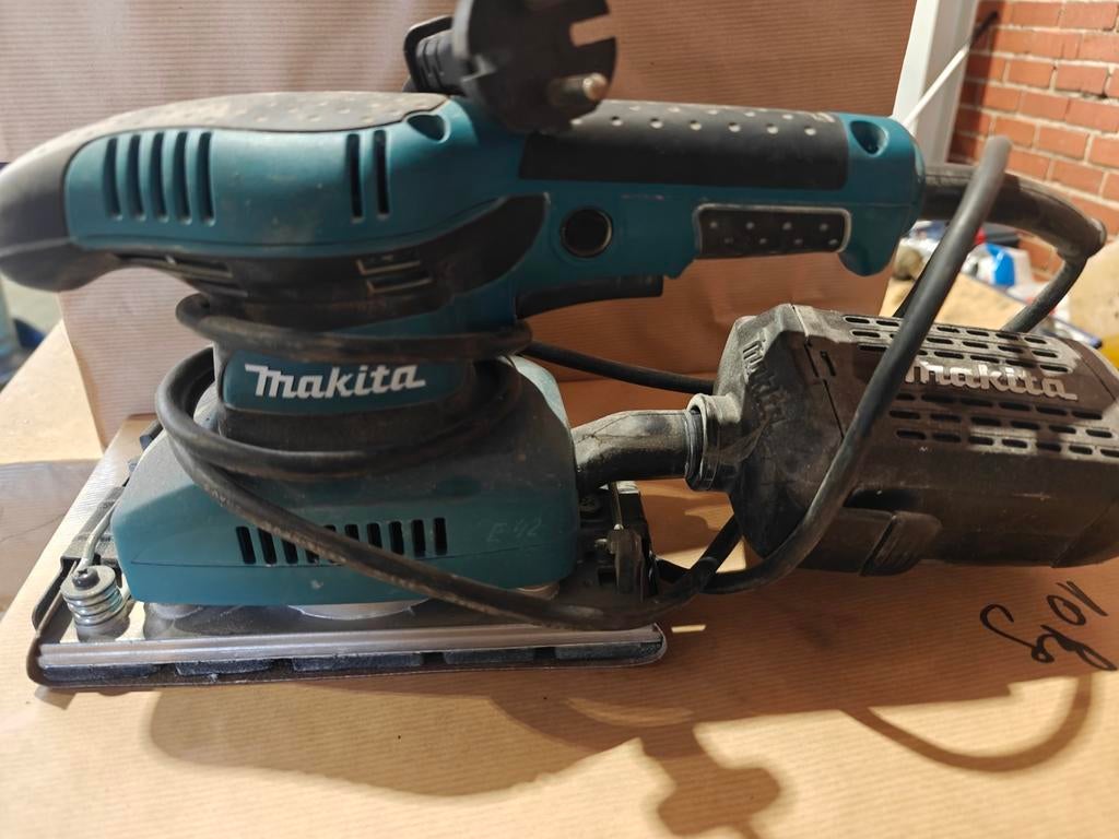 Makita schuurmachine, Doe-het-zelf en Bouw, Ophalen