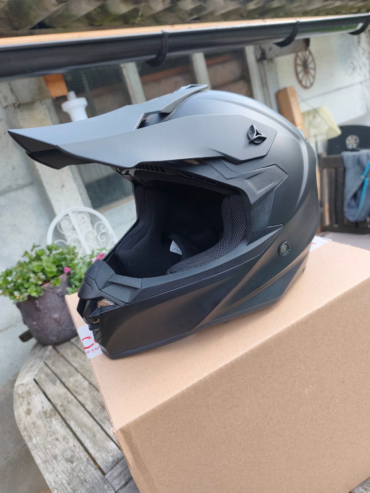 Cross helm, Motoren, Ophalen, L