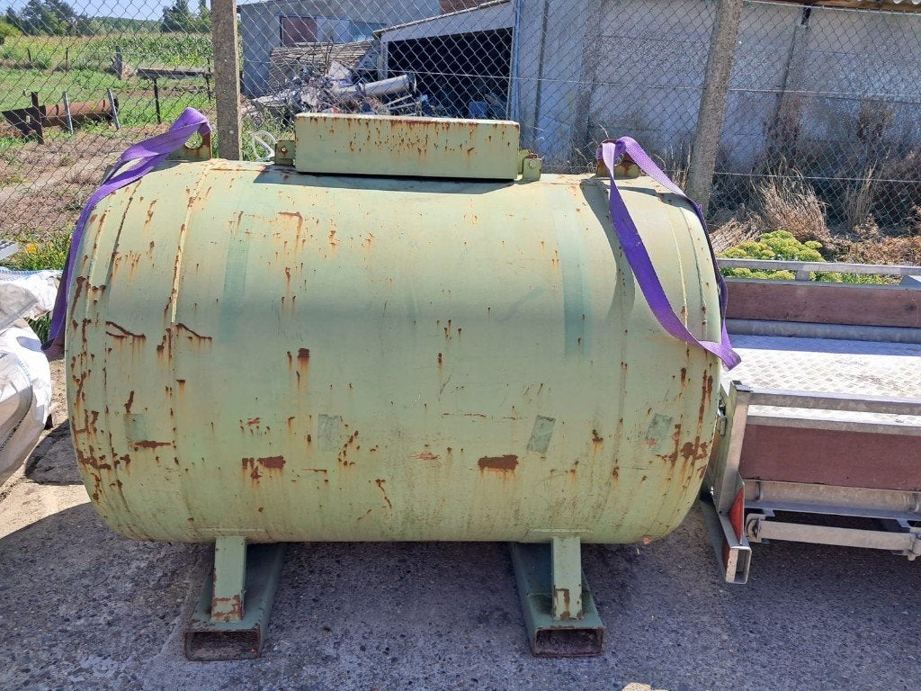 Mazouttank dubbelwandig 1500 liter ( 2 stuks ), Enlèvement