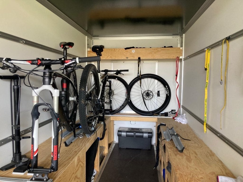 Aanhangwagen, Enlèvement, Comme neuf