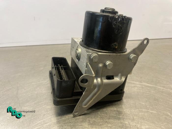 ABS Pomp van een BMW 3-Serie (3-Serie 04-), Gebruikt, -, -, Ophalen of Verzenden