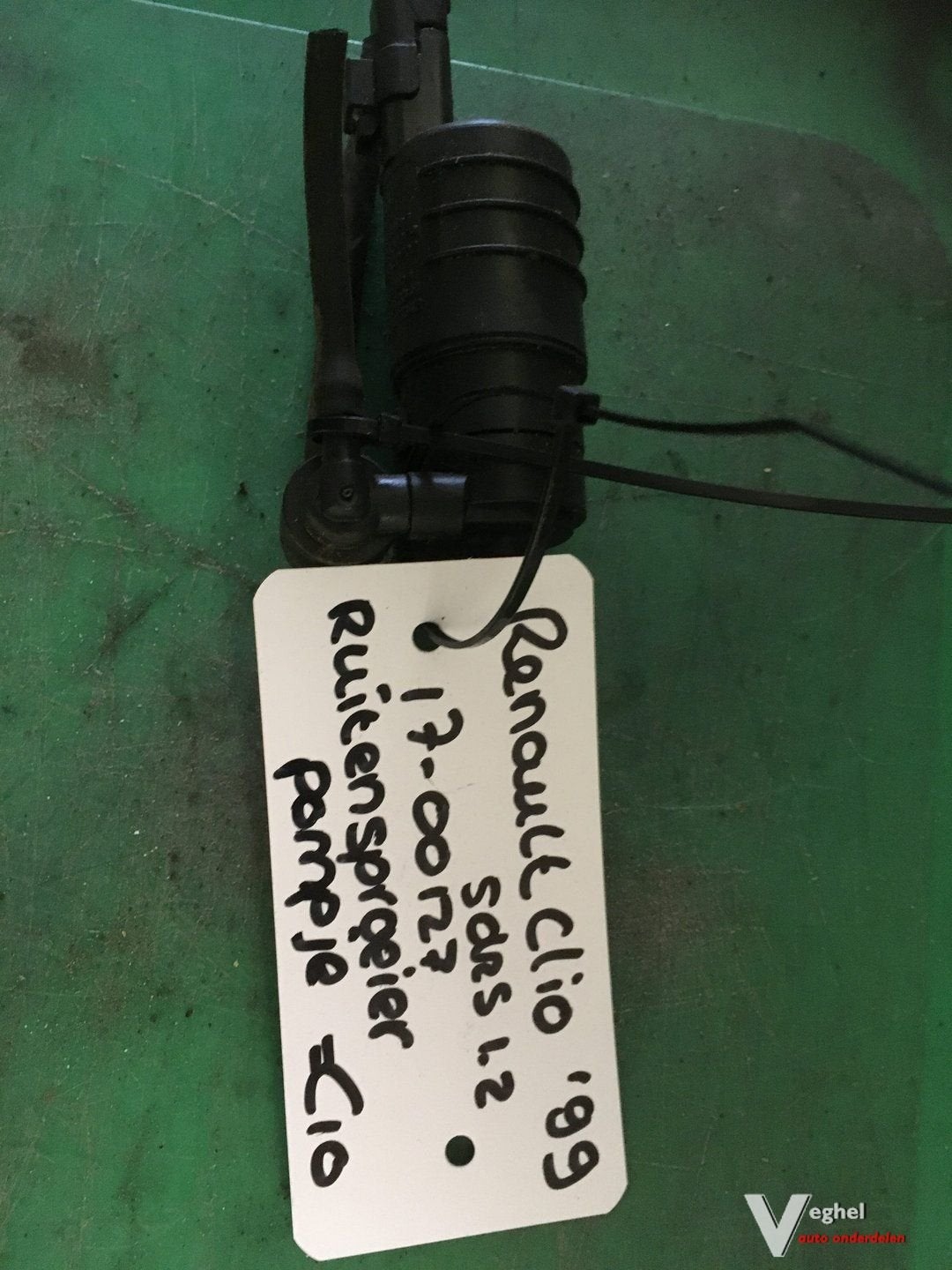 Renault Clio 1999 ruitensproeierpompje, Gebruikt, -, -, Ophalen of Verzenden