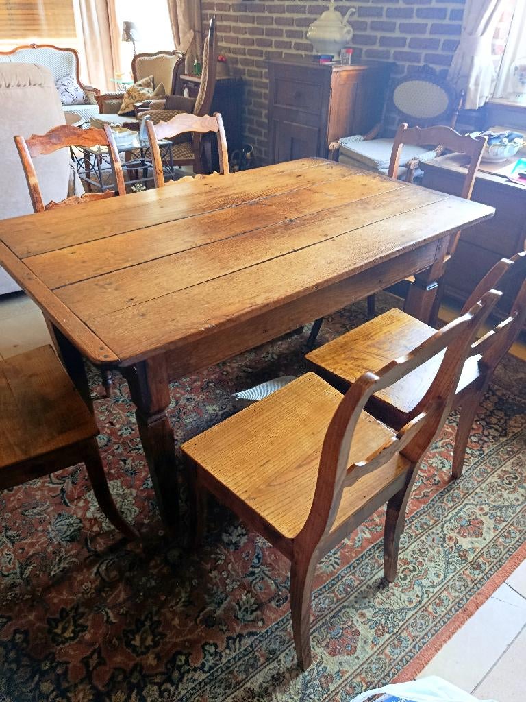Tables et chaises, Enlèvement, Comme neuf