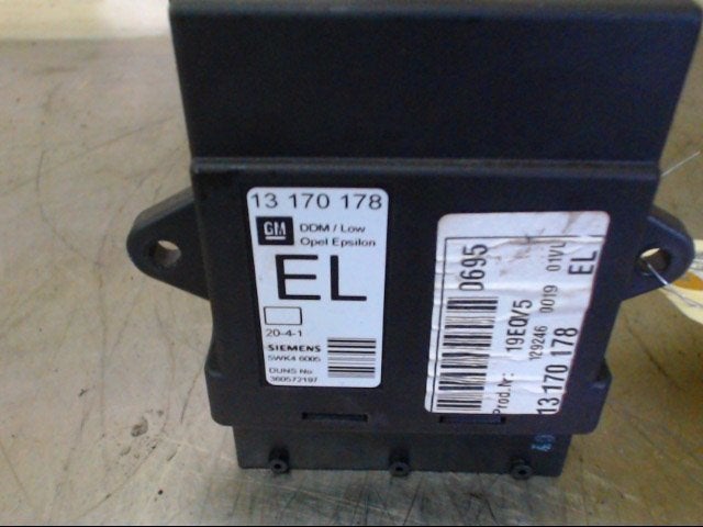 RELAIS Opel Signum (F48) (|13170178|5WK46005|13193366|), Auto-onderdelen, Gebruikt, Opel