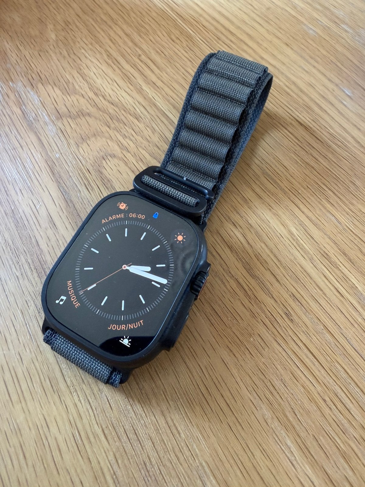Apple watch serie 3 black, Bijoux, Sacs & Beauté, Enlèvement, Comme neuf