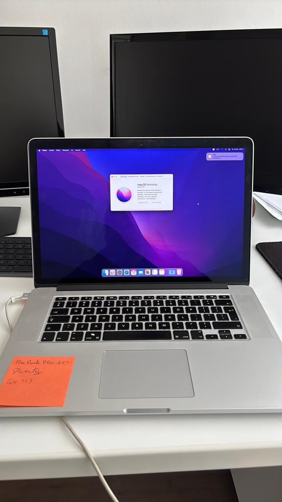 Macbook pro mid 2015/ 2016 (qwerty), Computers en Software, Ophalen, Zo goed als nieuw, MacBook