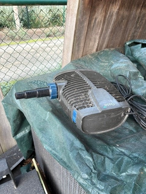 vijverpomp Oase Aquamax eco 10000, Ophalen, Zo goed als nieuw, Vijverpomp