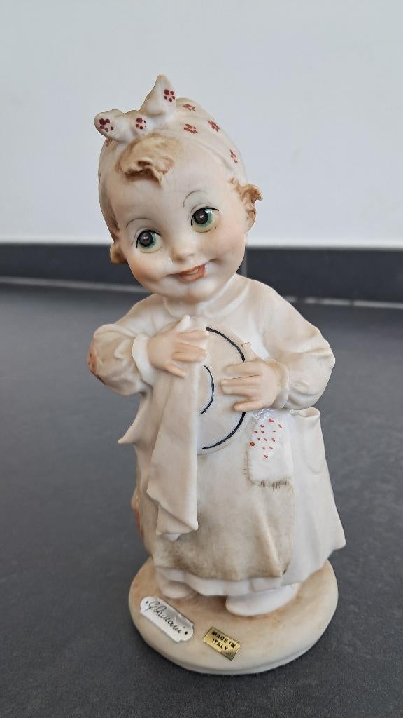 Beeld van Giuseppe Armani "Do you like washing dishes", Antiek en Kunst, Ophalen