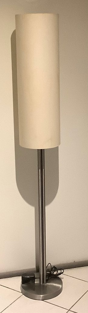 Staande lamp met ledverlichting.  3 maal dimbaar, Ophalen, Gebruikt