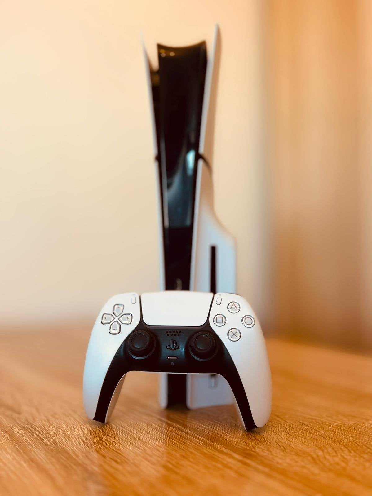 Ps5 slim+RDR2+ Minecraft+ fifa19, Games en Spelcomputers, Spelcomputers | Sony PlayStation 5, Verzenden, Zo goed als nieuw