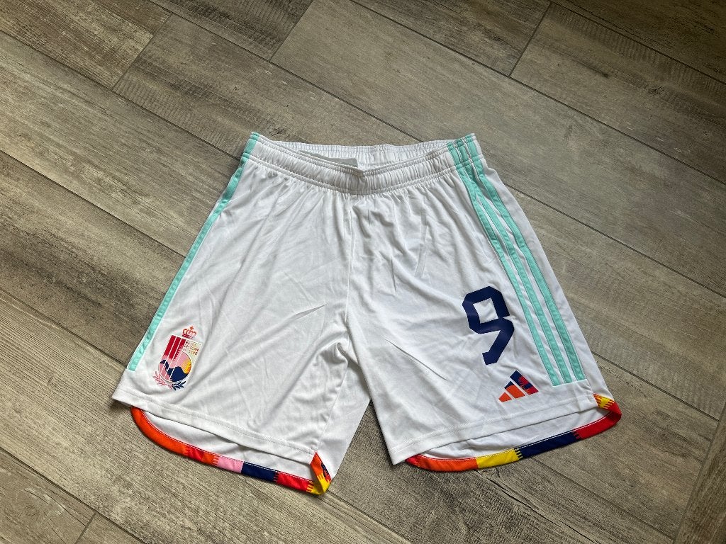Voetbal short matchworn rode duivels, Taille M, Enlèvement ou Envoi, Utilisé, Maillot