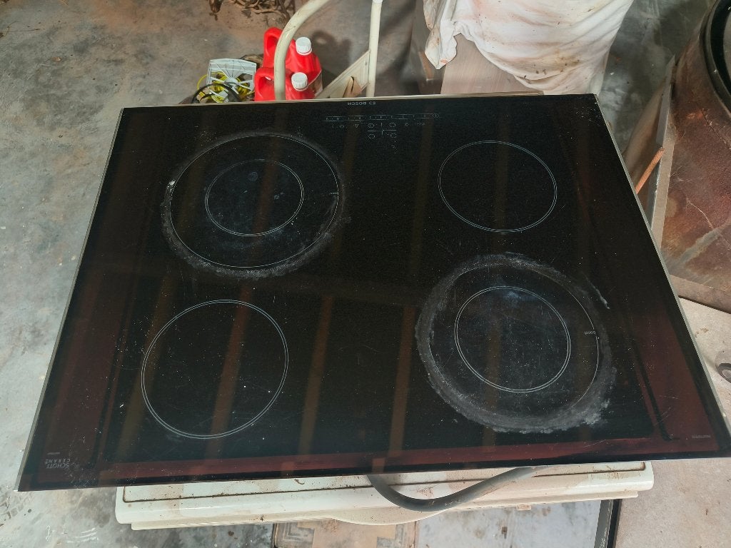 Keramische kookplaat Bosch, Elektronische apparatuur, Ophalen, Gebruikt, Keramisch, 4 kookzones