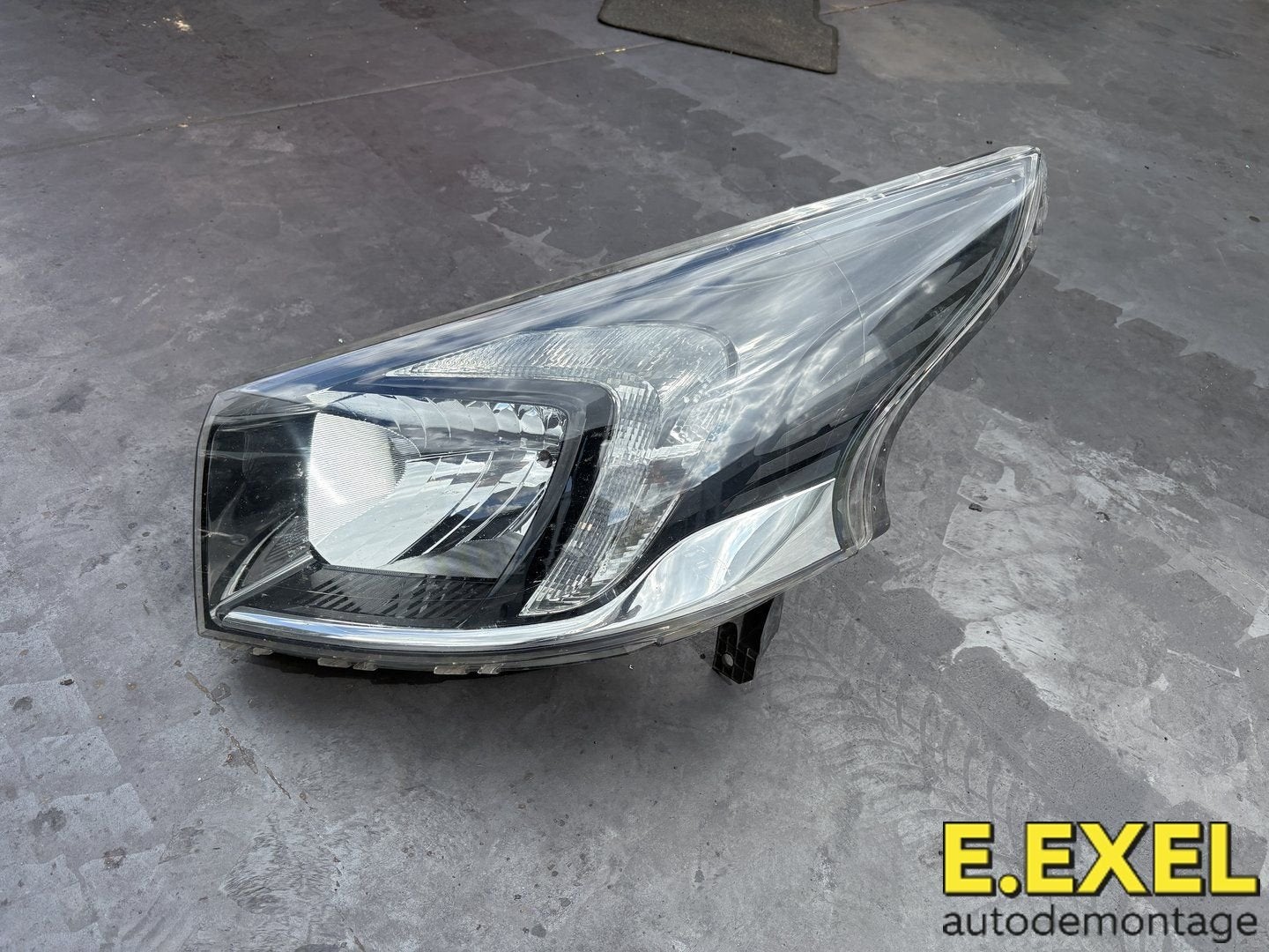 Koplamp Links Opel Vivaro B 2014-17 1EE011565-05, -, Origine de la pièce connue, Opel, Utilisé