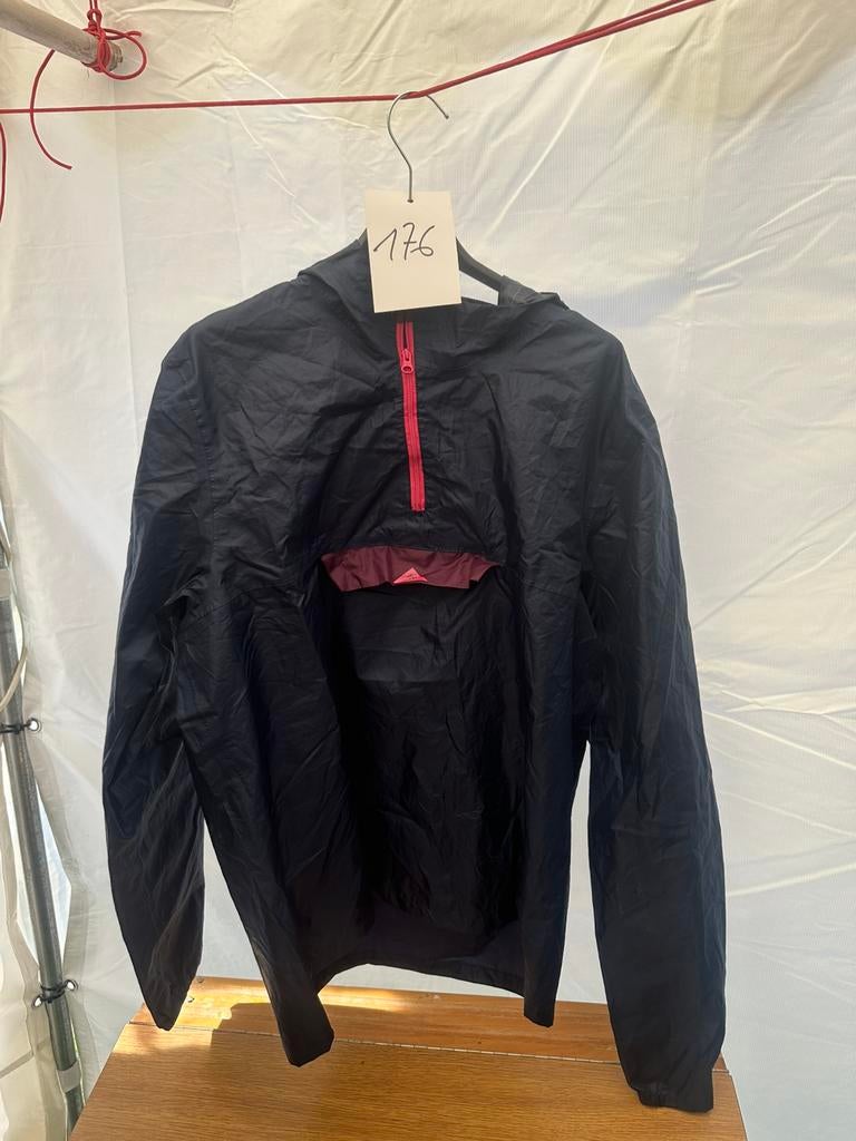 Jas maat 176, Kinderen en Baby's, Kinderkleding | Maat 176, Ophalen, Zo goed als nieuw, Jas