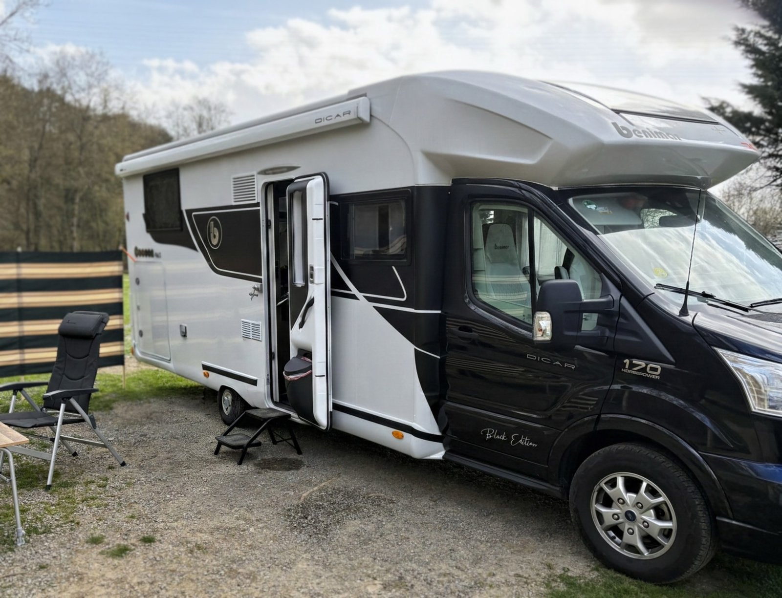 À vendre, Jusqu'à 5, Siège standard, Réfrigérateur, Ford
