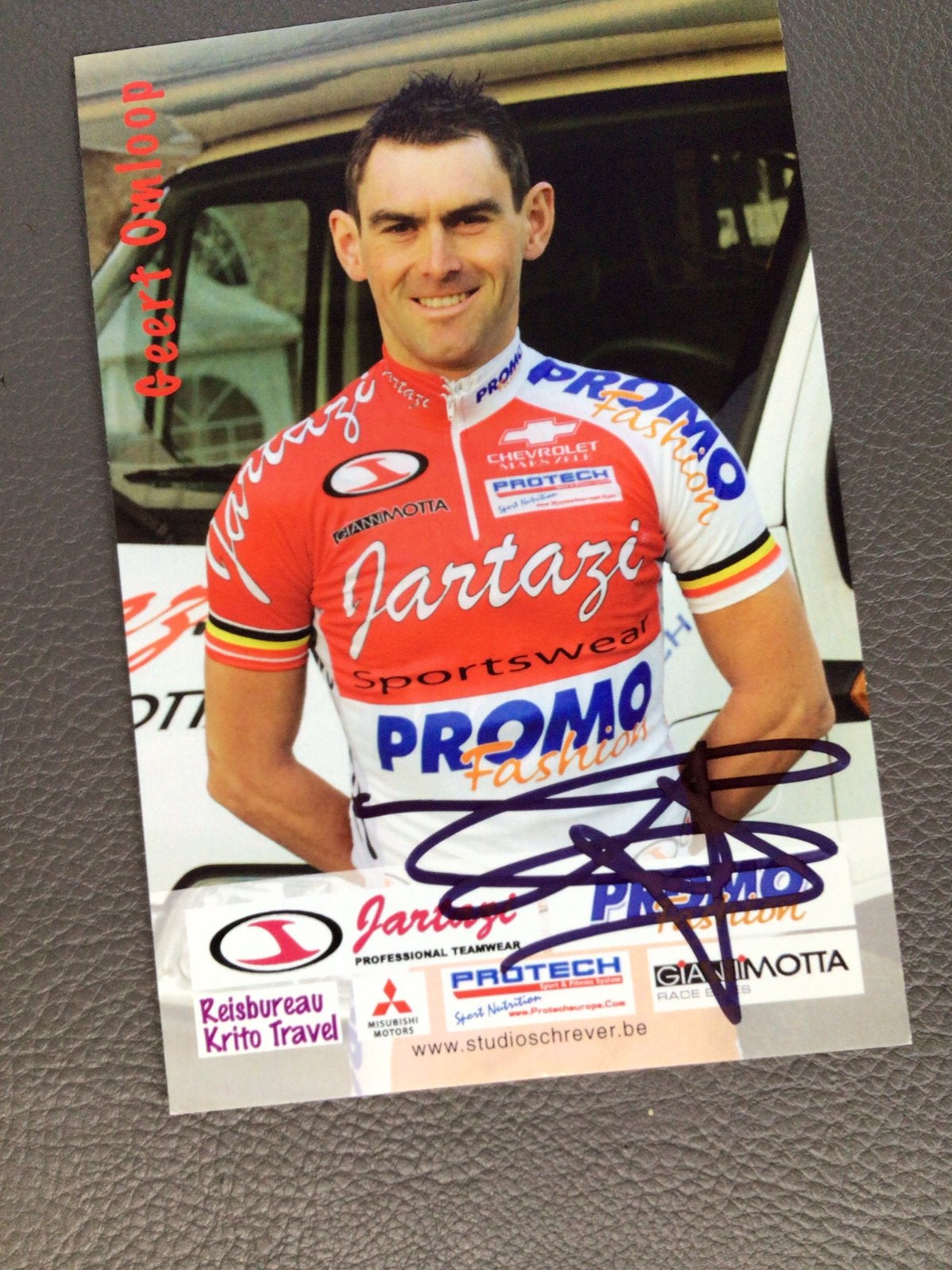Wielerkaart team jartazi geert omloop signe, Sports & Fitness, Enlèvement ou Envoi, Comme neuf