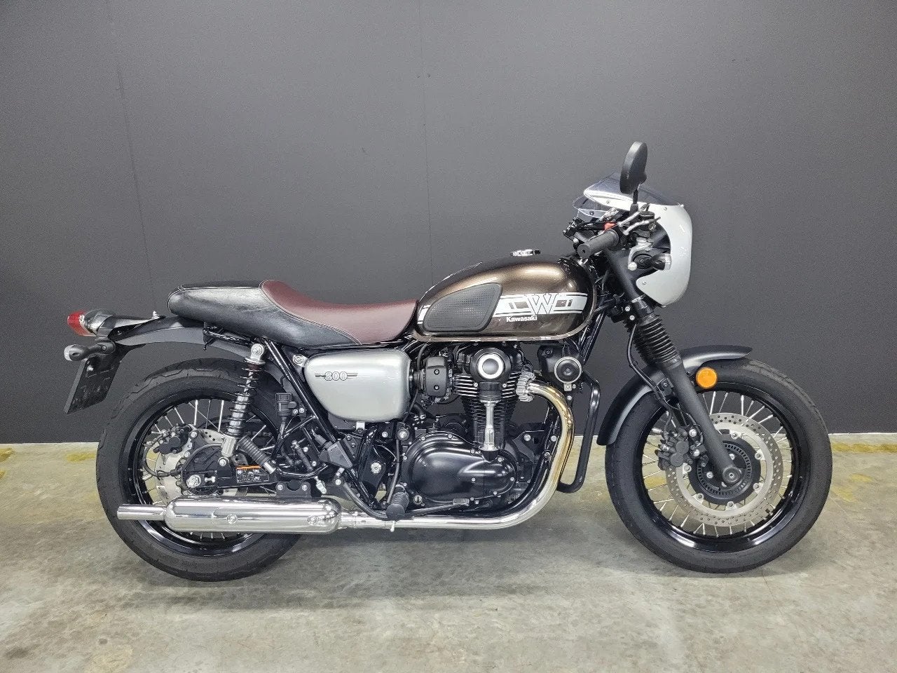 Kawasaki W 800 Café (bj 2021), Bedrijf, 12 t/m 35 kW, 800 cc, Overig