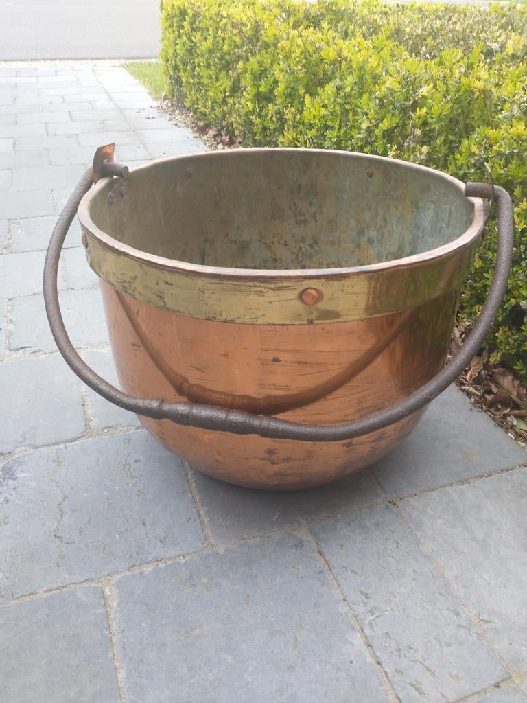 Koperen ketel, Ophalen