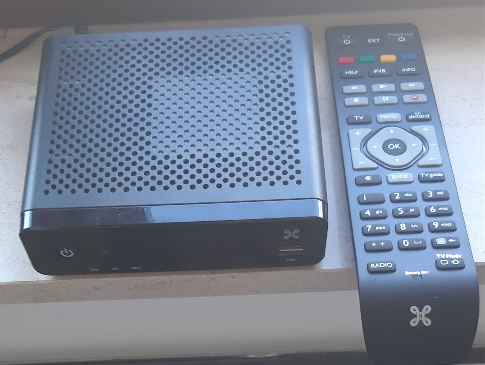 proximus tv decoder met nieuwe afstandsbedieng, Ophalen of Verzenden, Decoder
