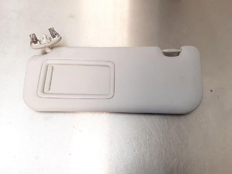 ZONNEKLEP Subaru Trezia (01-2011/-), Auto-onderdelen, Interieur en Bekleding, Gebruikt, Subaru