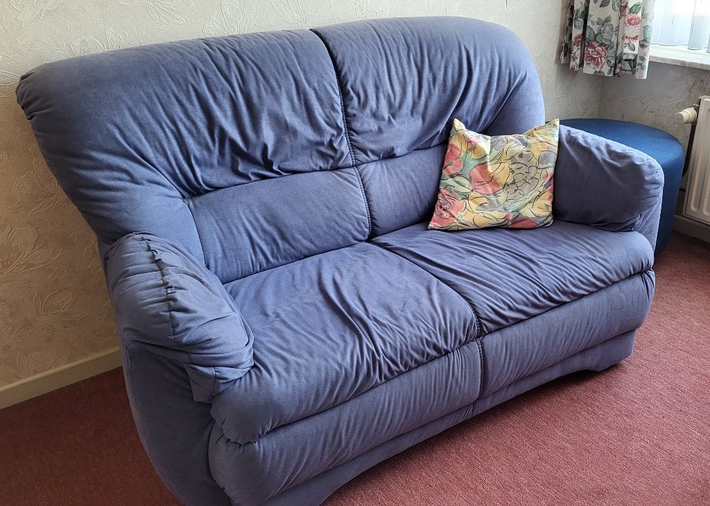 Blauwe zetel voor 2 personen, Maison & Meubles, Canapés | Salons, 75 à 100 cm, Moins de 150 cm, Banc droit, Enlèvement