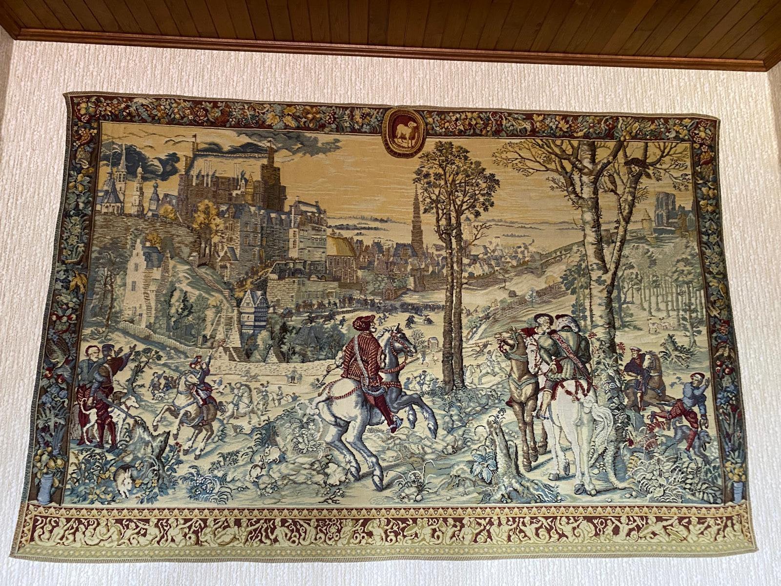 Tapisserie avec la scène de chasse bruxelloise., Enlèvement