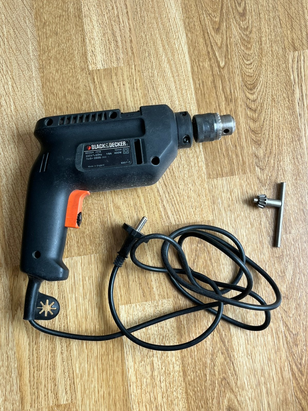 Perceuse Black & Decker, Bricolage & Construction, 400 à 600 watts, Enlèvement ou Envoi, Utilisé, Vitesse variable