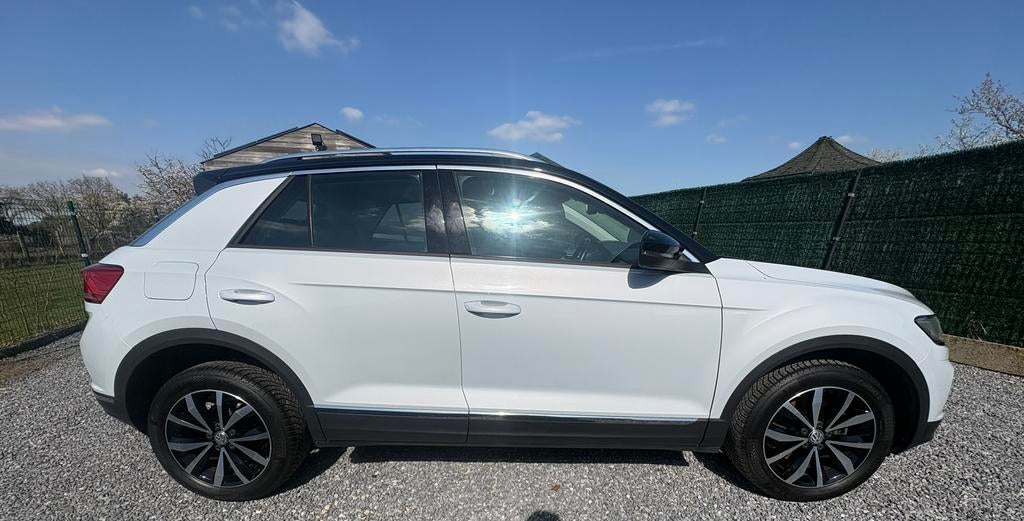 VOLKSWAGEN T-Roc, OPTION COMPLÈTE, 2 TONS, ACC, PARFAIT ÉTAT, Achat, Euro 6, Entreprise, Boîte manuelle