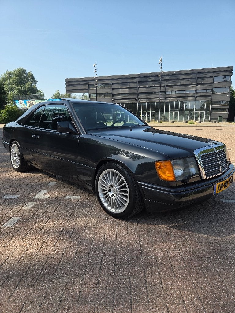 Mercedes-Benz 300CE W124 (C124) 1989 – In Perfecte Staat!, Autos, Cuir, Achat, Série 200, Carnet d'entretien