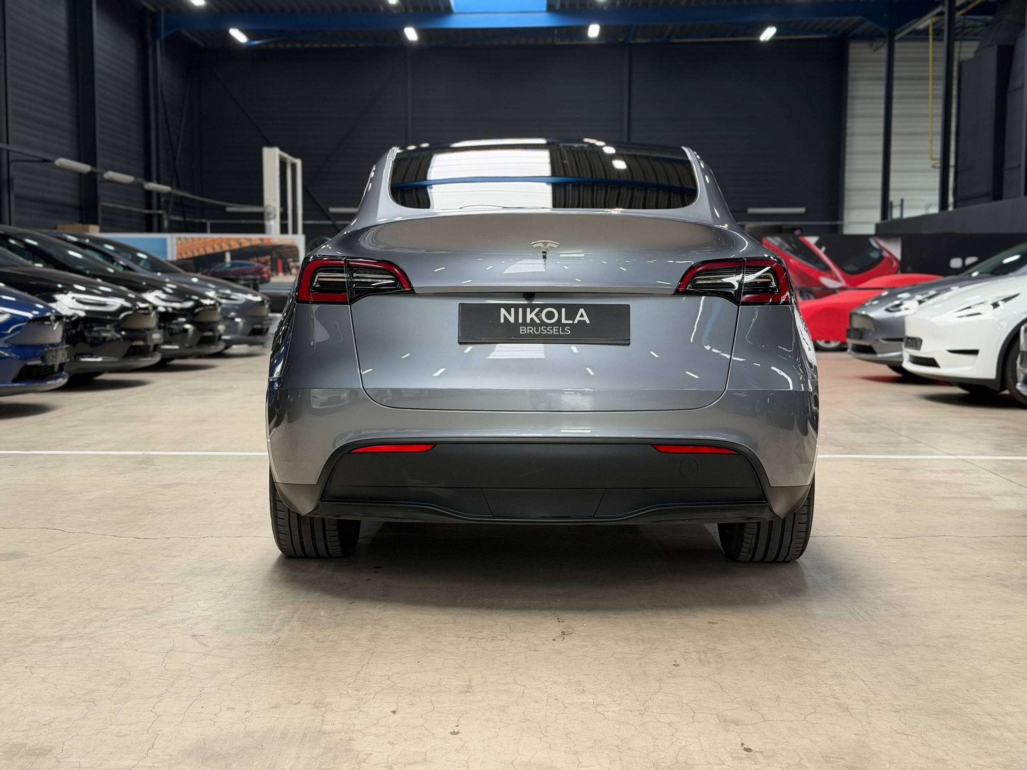 Tesla Model Y LONG RANGE - ALL WHEEL DRIVE - FSD READY - ENH, Autos, 378 kW, Argent ou Gris, Achat, Entreprise
