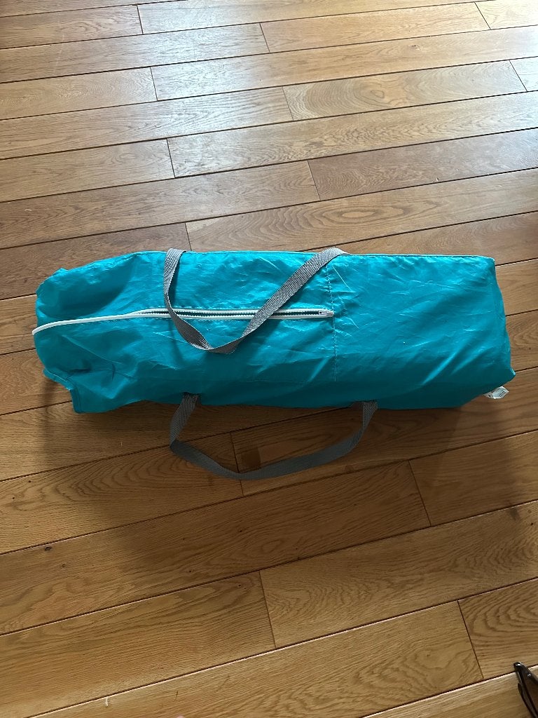 Reisbed met matras, Kinderen en Baby's, Ophalen, Zo goed als nieuw, Reisbedje